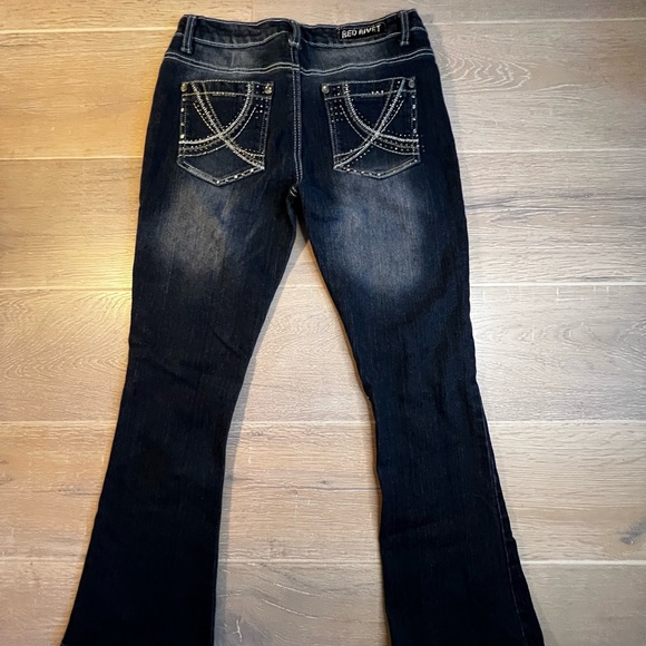 RED RIVET Boot Cut Denim Jeans Distressed w/ Bling Pockets Dark Blue Size 11 - Picture 2 of 10